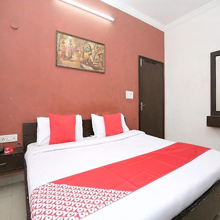 Oyo 12972 Hotel Krishna Castle Амритсар Екстериор снимка